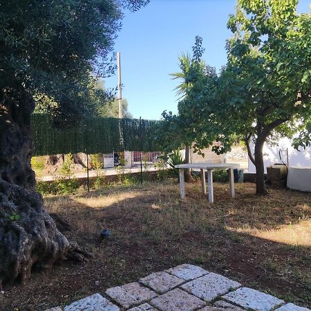 Апартаменты Trullo Sole E Vento Каровиньо Экстерьер фото